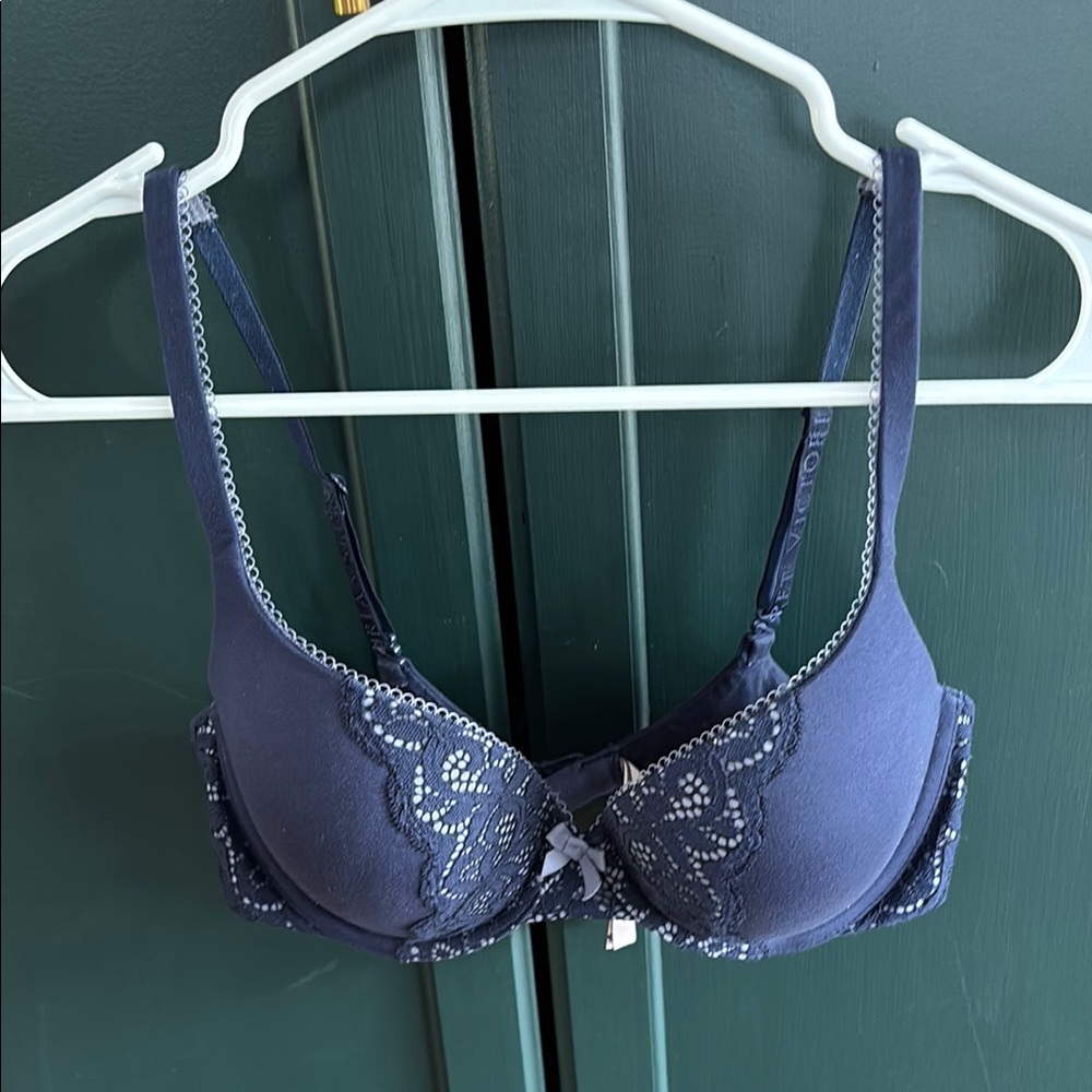 Victoria's Secret Blue Lace Push-Up Bra